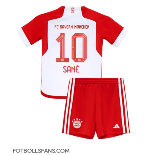 Bayern Munich Leroy Sane #10 Replika Hemmatröja Barn 2023-24 Kortärmad (+ Korta byxor)